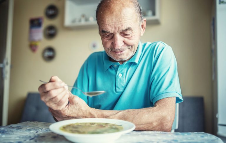 مشکل بلع در بیماران پارکینسون